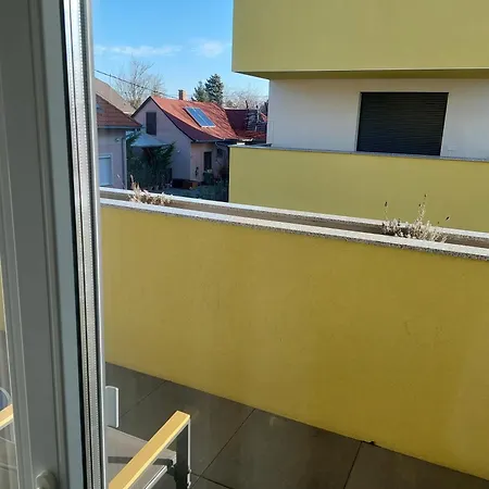 Lägenhet Gold